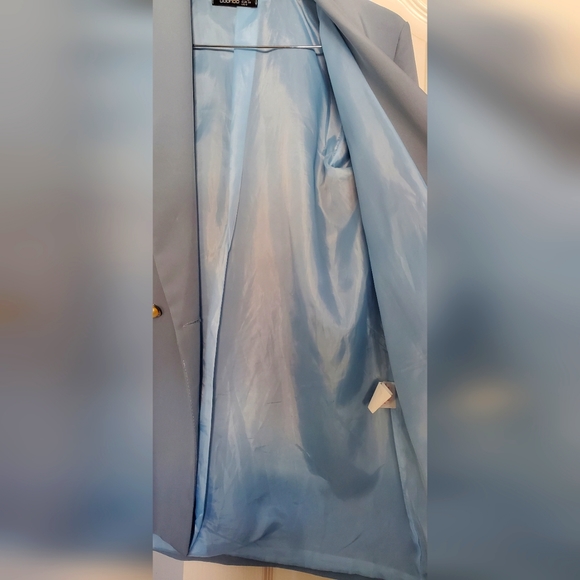 Women's Blazer - Picture 3 of 5